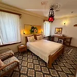 Ξενοδοχείο Eski 4*