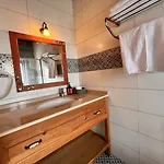 Eski Ξενοδοχείο 4*