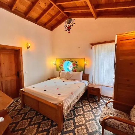Otel Eski