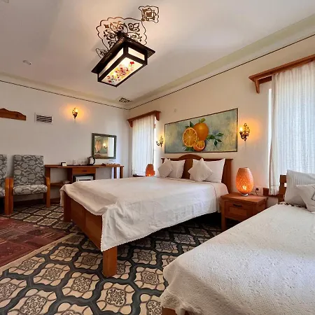 Hotel Eski 4*