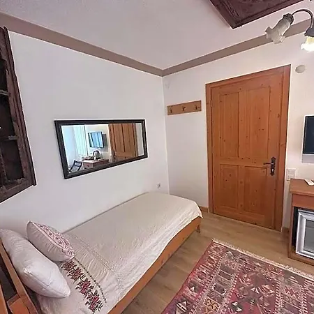 Hotel Eski 4*