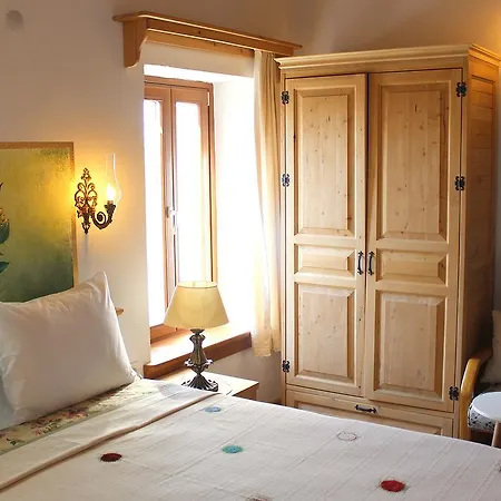 Eski 4* داتْشا