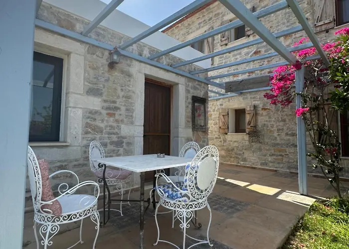 Eski Ξενοδοχείο