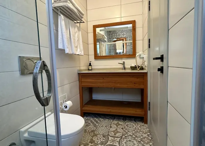 Ξενοδοχείο Eski 4*