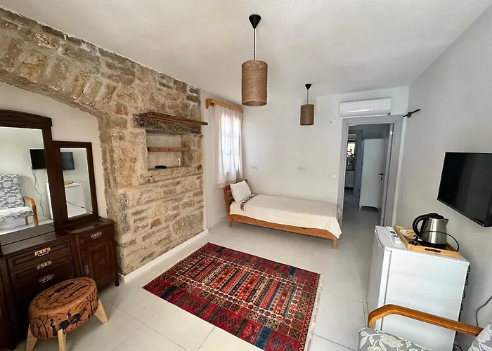 Eski Ξενοδοχείο 4*