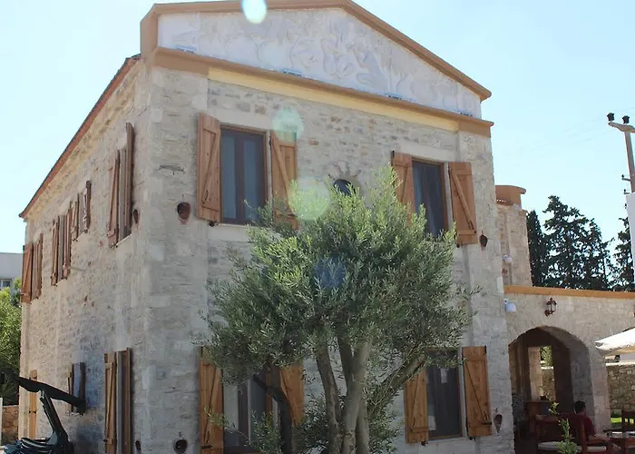 Eski Ξενοδοχείο