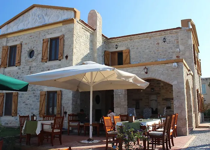 Eski Ξενοδοχείο