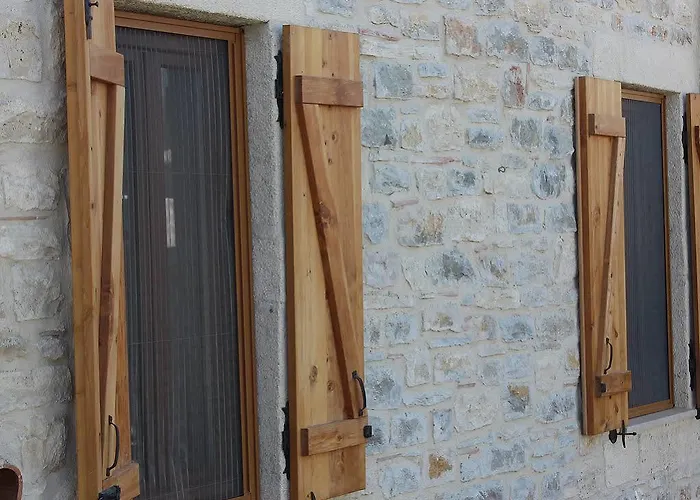 Eski Ξενοδοχείο 4*